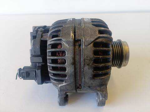 Foto 3ª: Alternador Volkswagen Passat ADVANCE 1.9 TDI 131CV (2000)