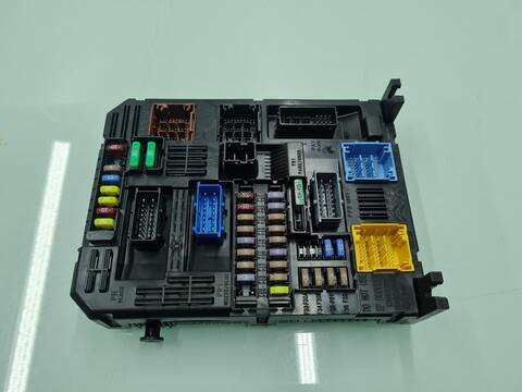 Caja Reles Fusibles Citroen C4 130CV