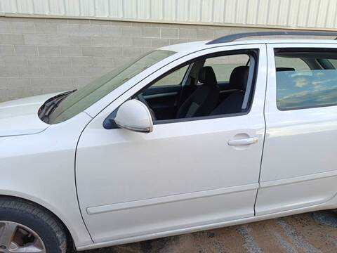 Puerta Delantera Izquierda Skoda Octavia CAY