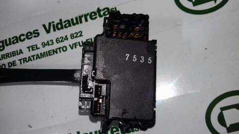 Foto 2ª: Mando Multifuncion Nissan Navara 2.5 TD 16V CAT 133CV 98KW PICK-UP D22) [YD25] (2004)