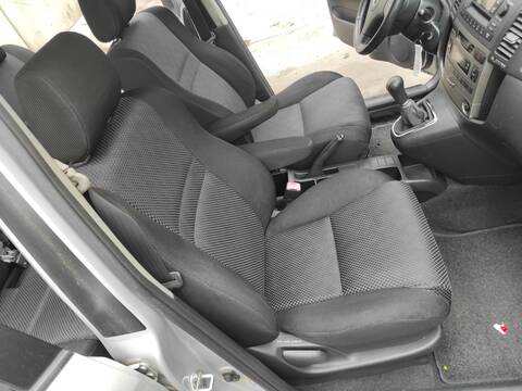 Foto 1ª: Asiento Delantero Derecho Toyota Corolla 1CDFTV (2004)