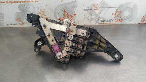 Foto 2ª: Caja Reles Fusibles Mercedes Clase E 180 E 220 D 213.004) 194CV 143KW [654920] (2017)