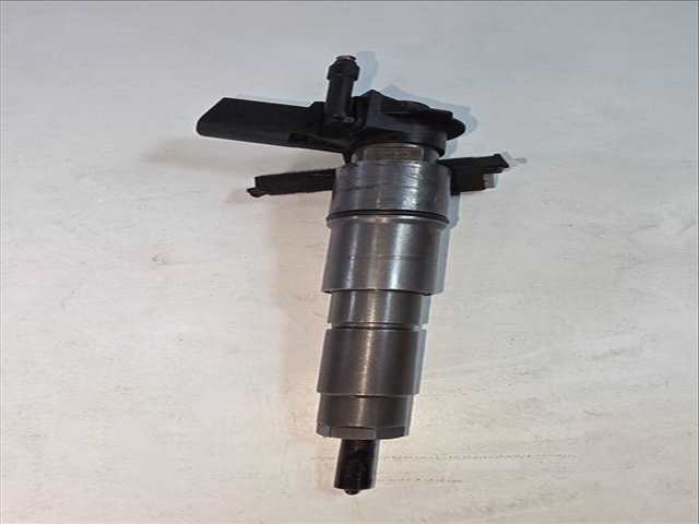 Foto 1ª: Inyectores Bmw Serie 5 518 306D2 BERLINA (2003)