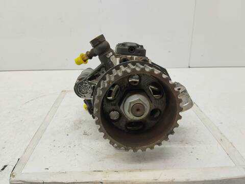 Foto 3ª: Bomba Inyeccion Renault Clio CONFORT DYNAMIQUE 106CV 78KW [K9K N7] (2005)