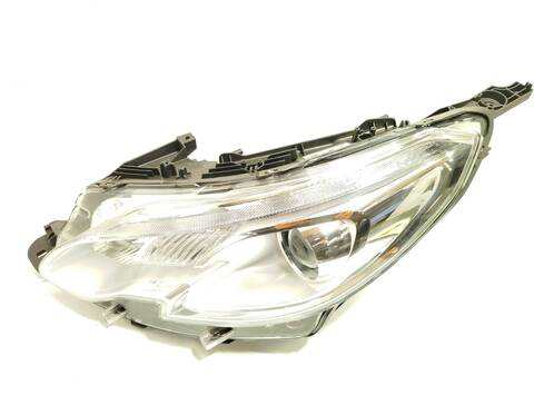 Faro Izquierdo Peugeot 2008 1.2 THP 110 - PURETECH 110 110CV 81KW