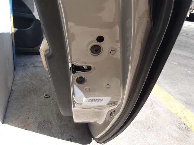 Foto 2ª: Puerta Trasera Derecha Renault Vel Satis 3.5 V6 (2003)