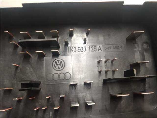 Foto 3ª: Caja Reles Fusibles Volkswagen Golf 1.9 GT SPORT [1.9 LTR. - 77 KW TDI] [BXE]