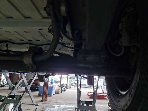 Foto 2ª: Puente Trasero Volkswagen Crafter 2.0 TDI 140CV 103KW FURGONETA [DNAE] (2025)