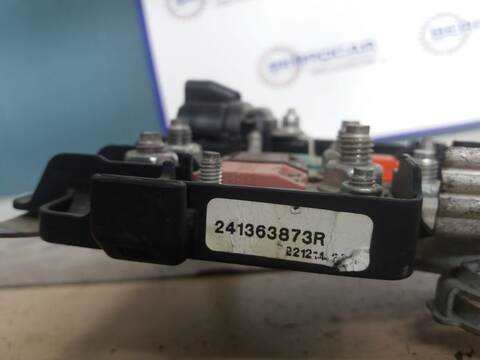 Caja Reles Fusibles Renault Kangoo 1.5 DCI DIESEL FAP 75CV 55KW