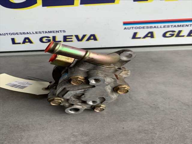 Foto 3ª: Bomba de Direccion Nissan Almera 2.32 DI 114CV/84KW 0CV [YD22] (2002)