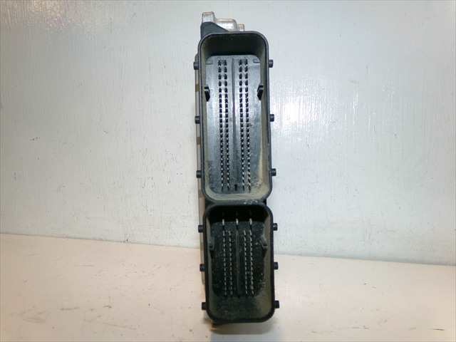 Foto 3ª: Centralita Motor ECU Bmw Serie 1 120 2.0 D E82 COUPE 2007-2013 [N47D20C] (2009)