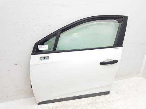 Foto 3ª: Puerta Delantera Izquierda Renault Clio ZEN [K9K872] (2019)