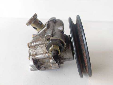 Foto 2ª: Bomba de Direccion Volkswagen Transporter COMBI L T4 77CV