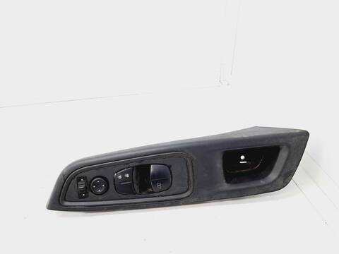 Botonera Elevalunas Nissan Micra ACENTA 71CV 52KW