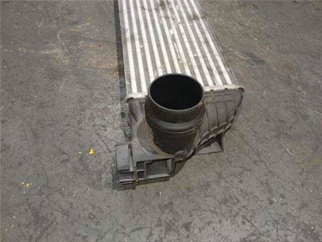 Foto 3ª: Intercooler Renault Master 2.3 L2H1 3.5T [2.3 LTR. - 110 KW DIESEL DCI FAP CAT]