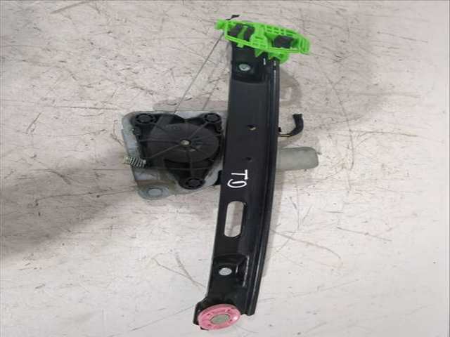 Elevalunas Manual Trasero Derecho Bmw Serie 1 120 D E87)