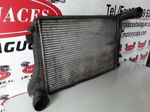 Foto 3ª: Intercooler Volkswagen Caddy LIFE 1.9 TDI BSU) 75CV (2010)