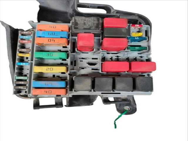 Foto 2ª: Caja Reles Fusibles Citroen Nemo 1.4 HDI MONOSPACE (2009)