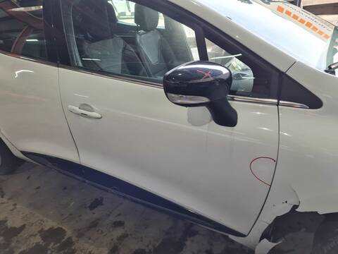 Foto 2ª: Puerta Delantera Derecha Renault Clio ZEN 89CV 66KW [H4B400] (2015)