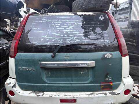 Portón Nissan X-Trail VERSION INDEFINIDA T30)