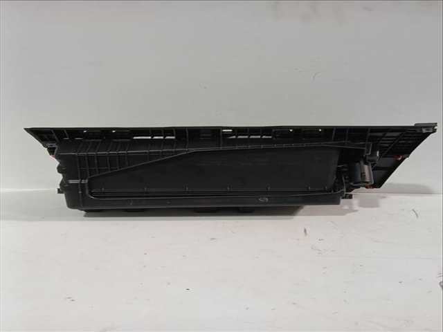 Foto 3ª: Guantera Toyota Corolla 1.8 VVTI HYBRID ZWE219) HATCHBACK 140CV 103KW [2ZR-FXE] (2020)