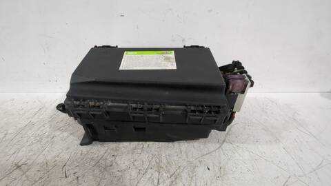 Caja Reles Fusibles Opel Zafira 1.9 CDTI M75) 120CV 88KW