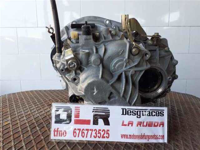 Foto 3ª: Caja Cambios Renault Trafic 1.9 29 CN COMBI9 ACRISTALADO [1.9 LTR. - 74 KW DIESEL]
