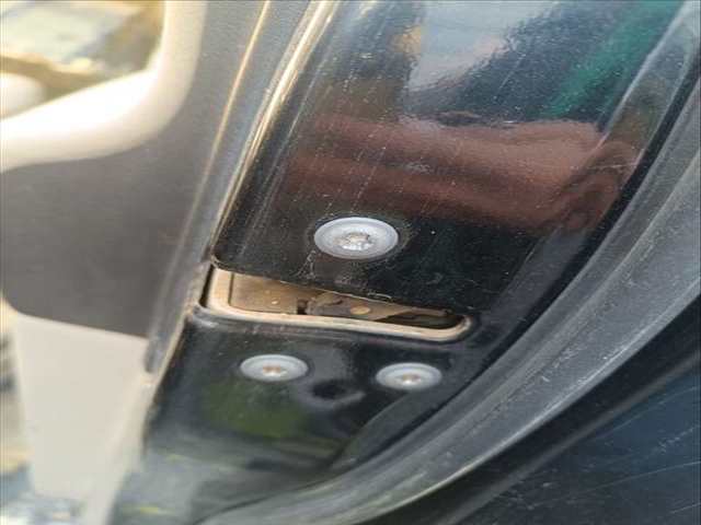 Cerradura Puerta Delantera Derecha Toyota Land Cruiser VXL 173CV 127KW