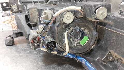 Foto 4ª: Faro Izquierdo Mazda 6 2.2 CE 163 LUXURY 5-PTAS.) 163CV 120KW [R2] (2010)