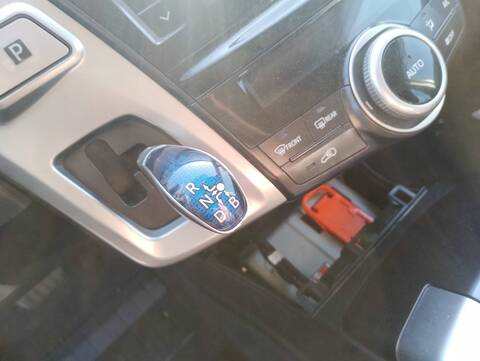 Foto 4ª: Palanca de Cambio Toyota Prius ADVANCE 99CV 73KW [2ZR] (2016)