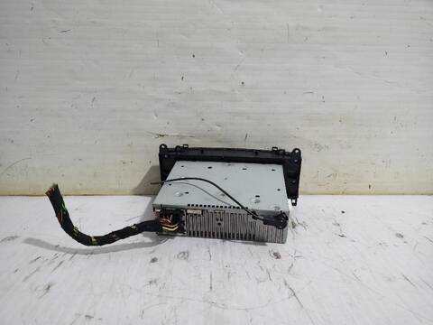 Foto 2ª: Sistema Audio Radio CD Mercedes Clase A 140 A 200 CDI 169.008) 140CV [OM640941] (2004)