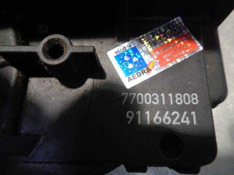 Foto 2ª: Cerradura Puerta Delantera Derecha Renault Trafic 2.0 DCI DIESEL CAT 114CV 84KW CAJA CERRADA [M9R E7] (2007)