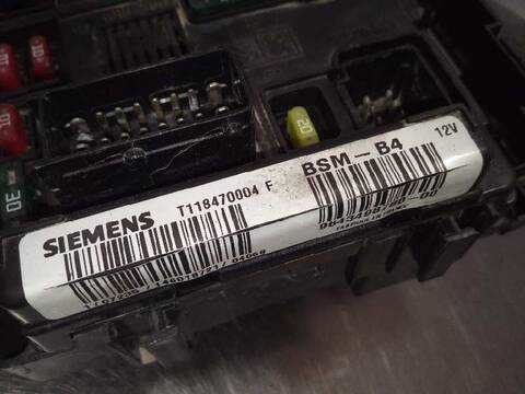 Foto 2ª: Caja Reles Fusibles Citroen C3 1.4 HDI SX 68CV 50KW [8HXDV4TD] (2004)