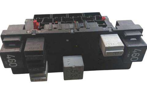 Foto 3ª: Caja Reles Fusibles Volkswagen Golf 1.9 TDI (2003)