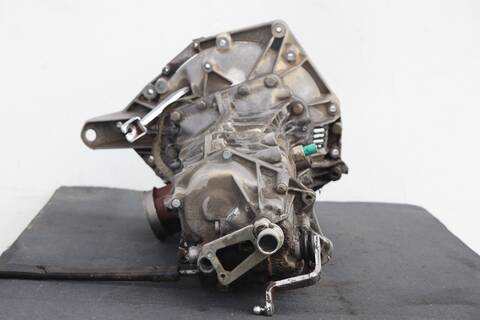 Foto 3ª: Caja Cambios Renault 21 2.1 D BERLINA B/L48) J8S (1986)