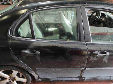 Foto 1ª: Puerta Trasera Derecha Saab 9-3 Z19DTH BERLINA (2005)