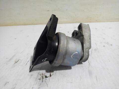 Foto 3ª: Soporte Motor Volkswagen Transporter T6 CARAVELLE TRENDLINE [CXHB] (2019)