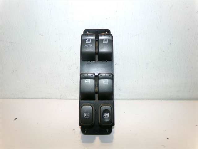 Botonera Elevalunas Ssangyong Korando 2.0 D 2010-2019