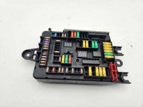 Caja Reles Fusibles Bmw Serie 1 114 118D 150CV 110KW