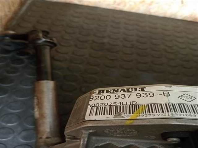 Foto 3ª: Columna Dirección Renault Clio 20 ANIVERSARIO 75CV (2005)