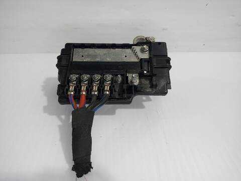 Foto 3ª: Caja Reles Fusibles Seat Arona XPERIENCE PLUS 110CV [DLAA] (2017)