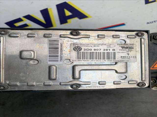 Foto 3ª: Faro Derecho Volkswagen Touareg 2.5 TDI 174CV 0CV [BAC] (2006)