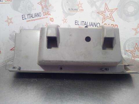 Foto 2ª: Guantera Volkswagen Crafter CAJA CERRADA 30 BATALLA CORTA 109CV 80KW [BJK] (2008)