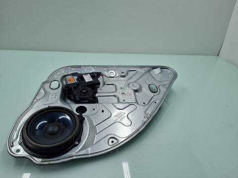 Foto 4ª: Elevalunas Manual Trasero Derecho Ford Kuga TITANIUM 136CV 100KW [G6DG] (2008)