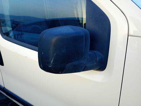 Retrovisor Derecho Fiat Fiorino SX FURG. 75CV 55KW