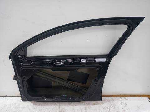Foto 3ª: Puerta Delantera Derecha Volkswagen Passat INDIVIDUAL BERLINA 140CV 103KW (2003)
