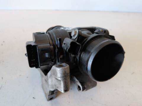 Foto 2ª: Caja Mariposa Peugeot 207 9HX (2006)