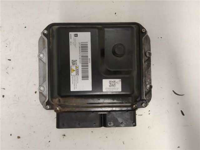 Centralita Motor ECU Opel Astra 1.7 CDTI