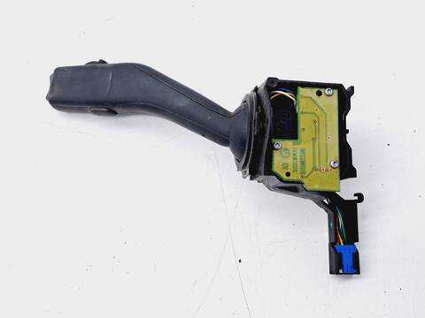 Foto 2ª: Mando Multifuncion Skoda Octavia ACTIVE BERLINA 105CV 77KW [BJB] (2005)