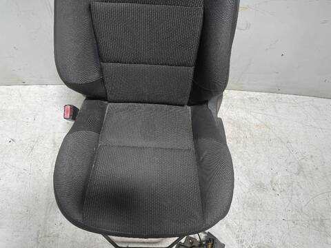 Foto 2ª: Asiento Delantero Izquierdo Peugeot 207 CONFORT 90CV [9HXDV6ATED4] (2006)